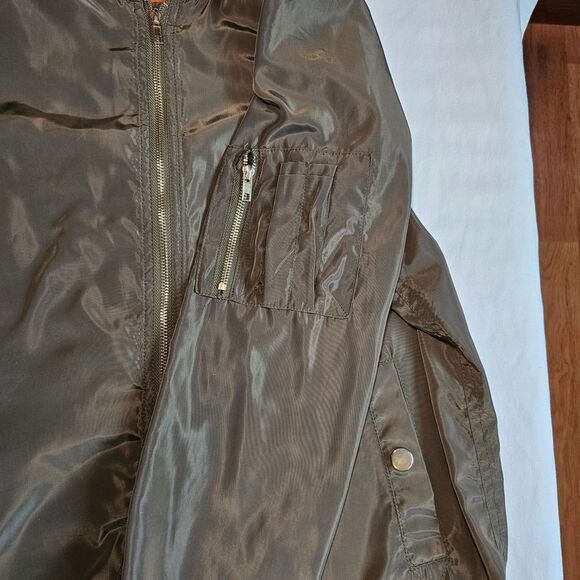 Better Be Shiny Bomber Jacket in Olive Green Zip up w Pockets sz M - Picture 7 of 7